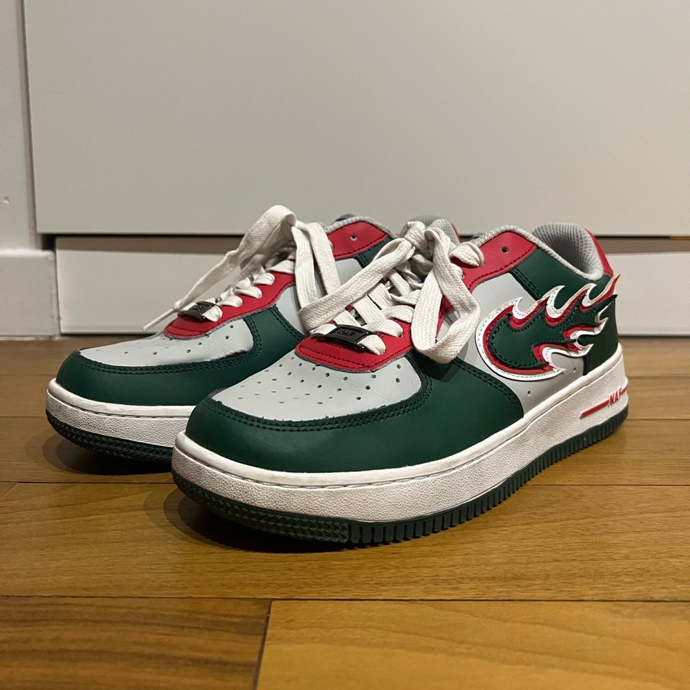NAF Sneaker